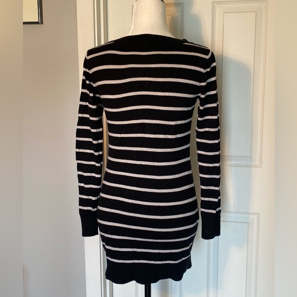 Black & White Striped Sweater Dress - Picture 6 of 7